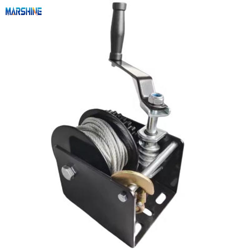 W jaki sposób wciągarki ślimakowe zwiększają bezpieczeństwo w warunkach przemysłowych